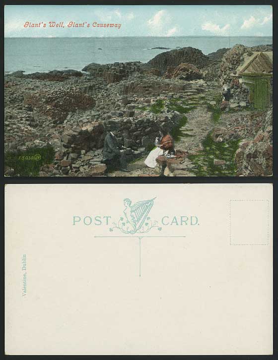 Northern Ireland Antrim Old Postcard GIANT'S WELL Giant's Causeway & Irish Woman