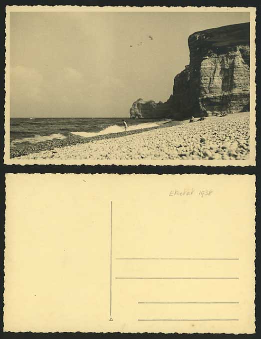 France 1938 RP Postcard ETRETAT Beach Rocks Coast Cliff