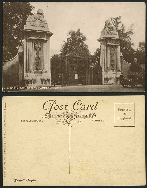 HAMPTON COURT London LION GATE Vintage Car Old Postcard