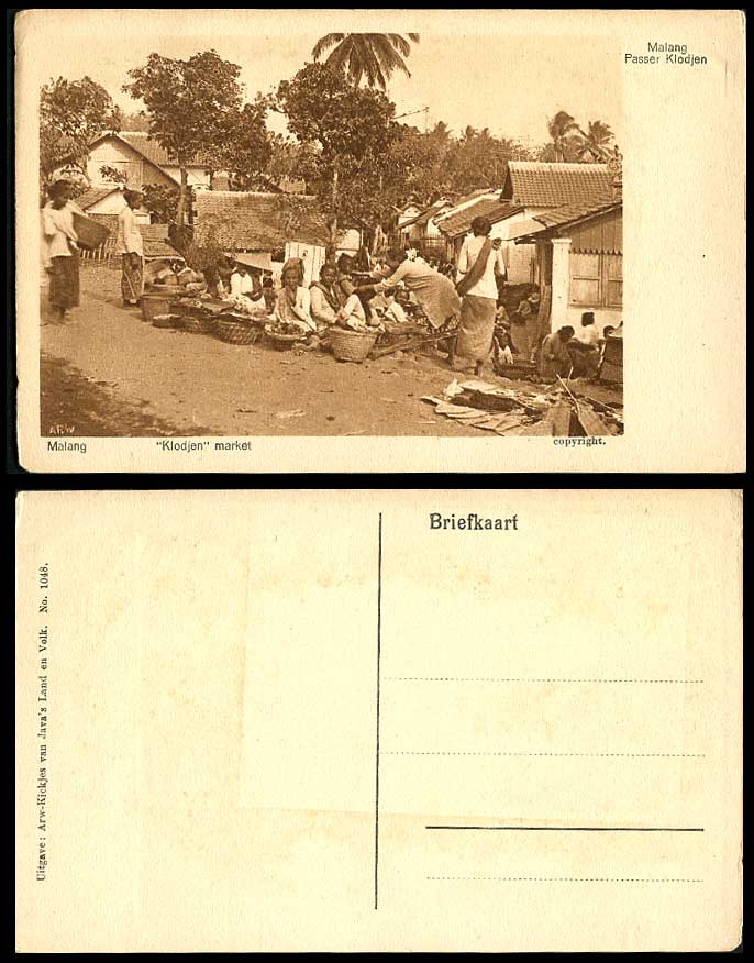 Indonesia Malang Passer Klodjen Market Street Scene Native Sellers Old Postcard