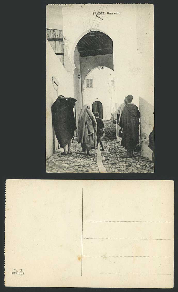 Morocco Old Postcard TANGER Una Calle Native Street Scene Native Men Women Child