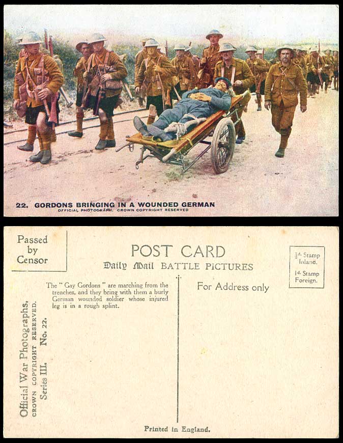 WW1 Daily Mail Old Postcard GAY GORDONS Bringing in a WOUNDED GERMAN Soldier POW