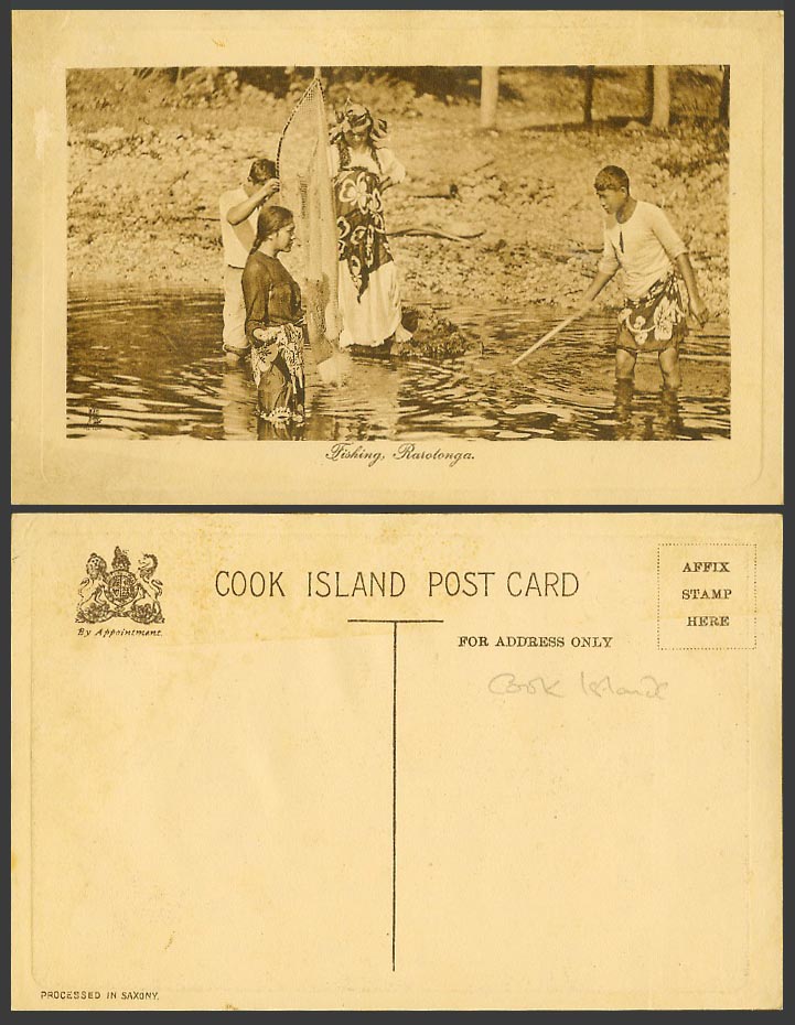 Cook Islands, Rarotonga Island Old Postcard Men & Women Fishing with Fishing Net
