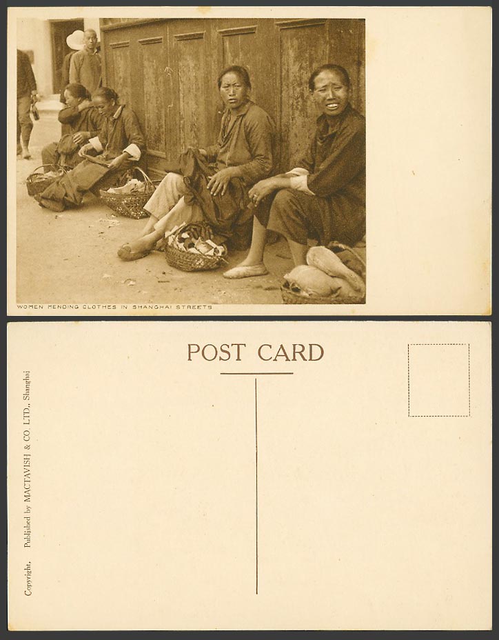 China Old Postcard Shanghai Chinese Women Mending Clothes in Streets Ethnic Life