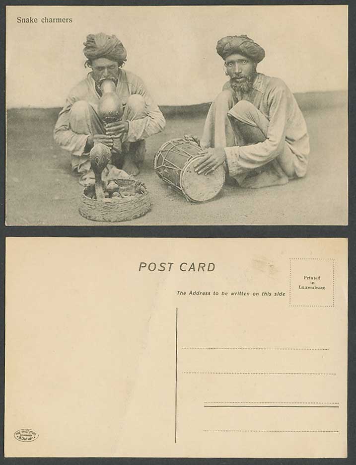 India Old Postcard Cobra Snake Charmers Native Hindu Jugglers, Pungi Flute, Drum