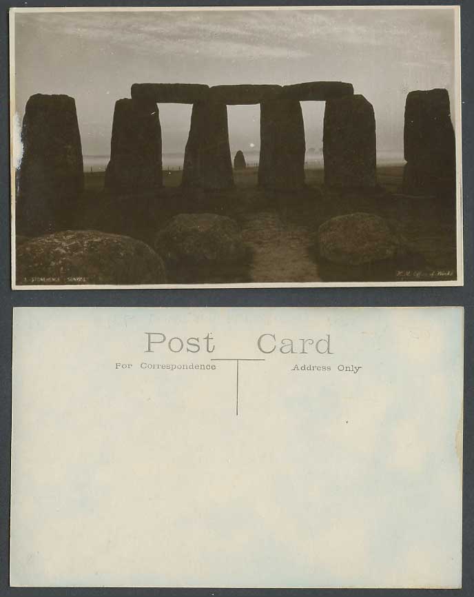 Stonehenge Sunrise Salisbury Plains Wiltshire Rock Stone Old Real Photo Postcard
