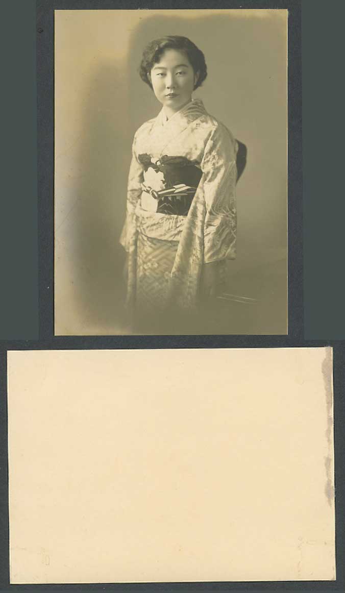 Japan Old Real Photo Card Geisha Girl Lady Woman in Kimono Traditional Costumes