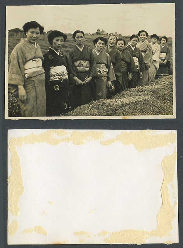 Japan Old Real Photo Card Japanese Women Geisha Girls Ladies in Kimono Costumes