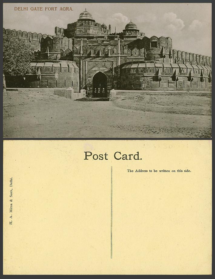 India Old Postcard Delhi Gate Fort Agra, Guards or Soldiers at Fortress Entrance
