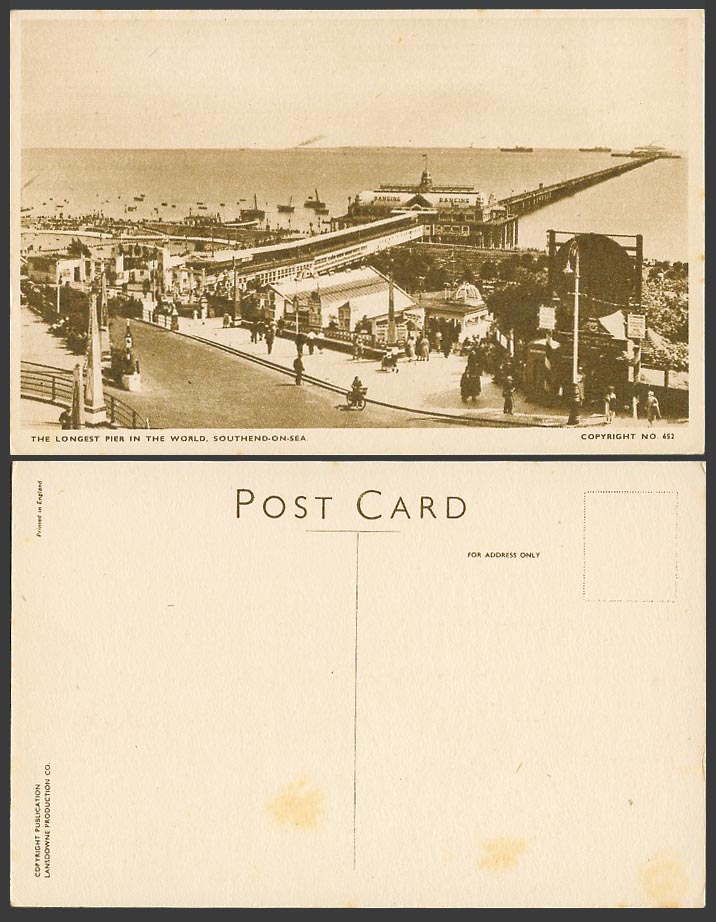 Southend-on-Sea Old Postcard The Longest Pier in the World, Boats, Street Scene