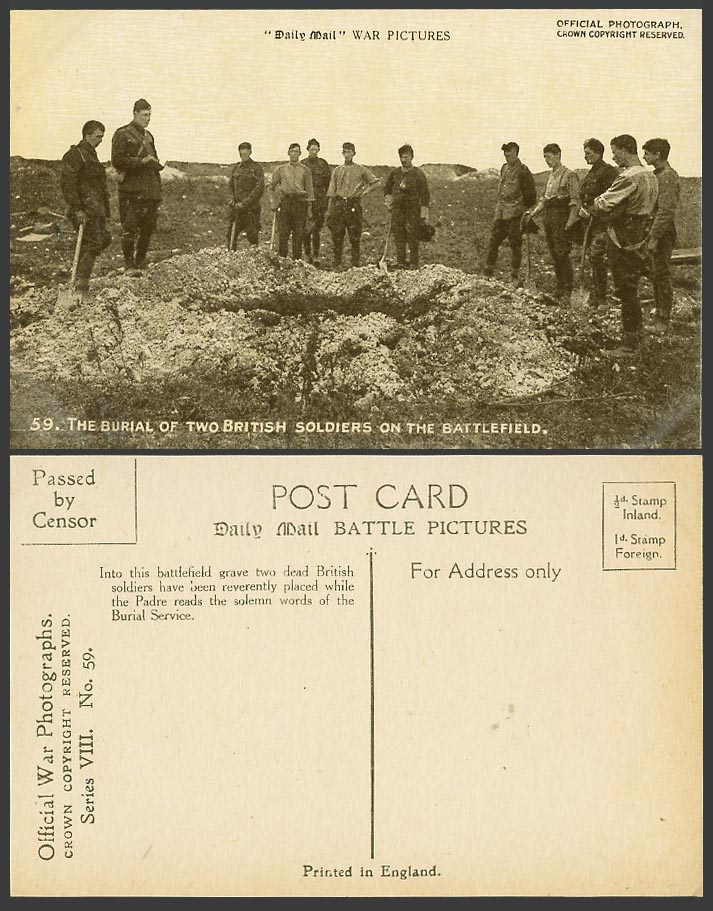 WW1 Daily Mail Old Postcard The Burial of Two British Soldiers on Battlefield 59