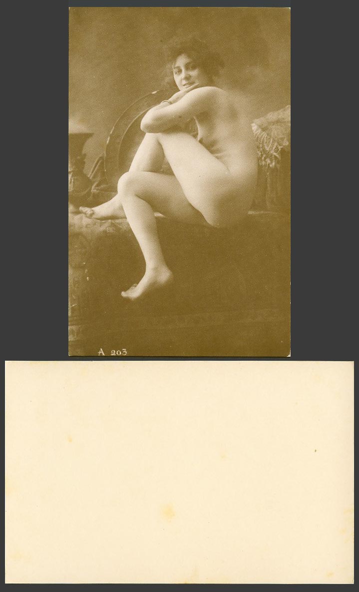 French Risque Erotic, Nude Naked Girl Woman Lady, Barefoot Old Postcard A203