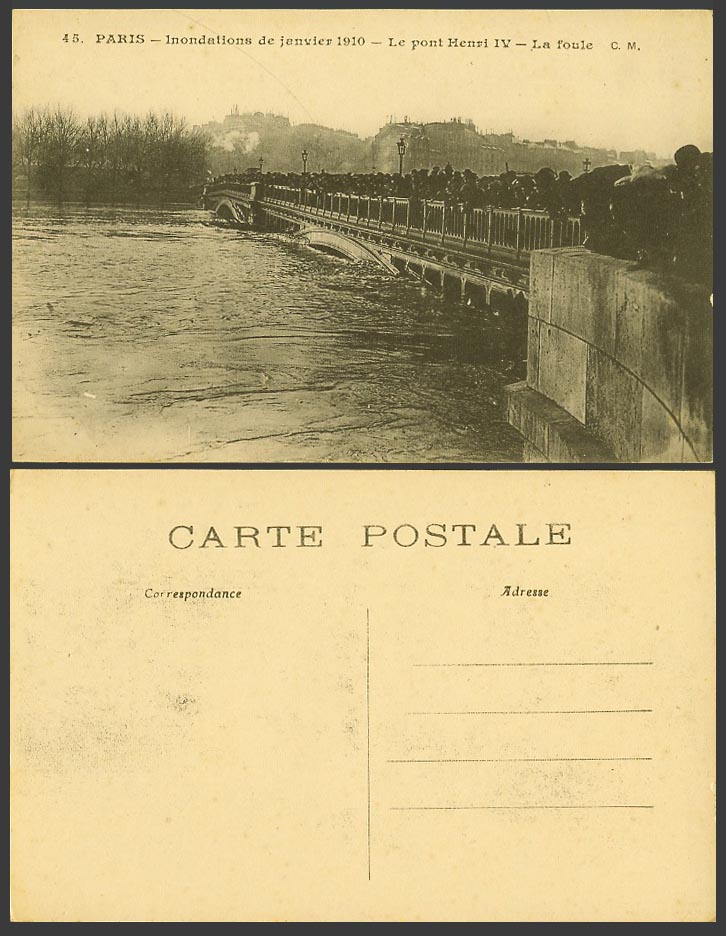 PARIS FLOOD Disater 1910 Old Postcard Le Pont Henri IV La foule Bridge and Crowd