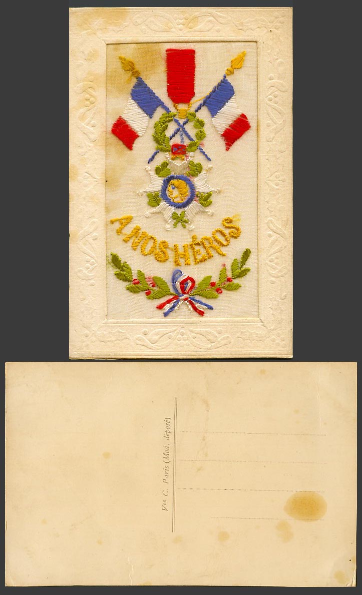 WW1 SILK Embroidered Old Postcard ANOS HEROS, 2 French Flags, Medal Coat of Arms