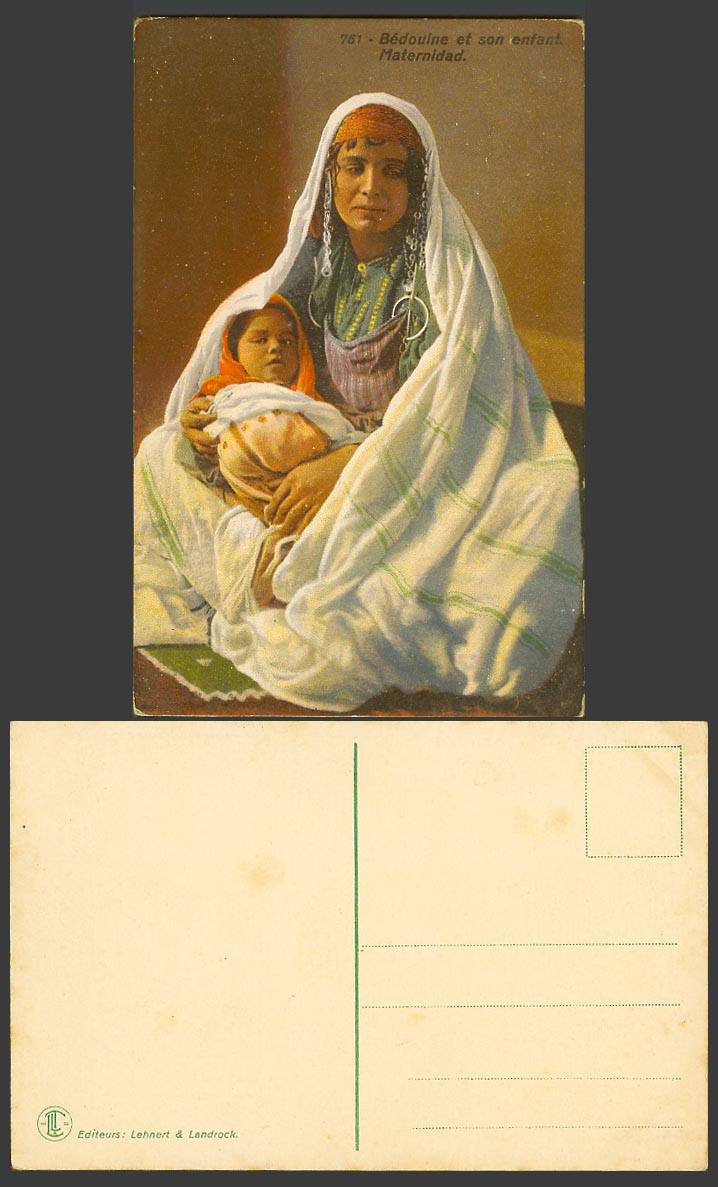 North Africa Bedouine et son enfant Maternidad Bedouin Woman & Baby Old Postcard
