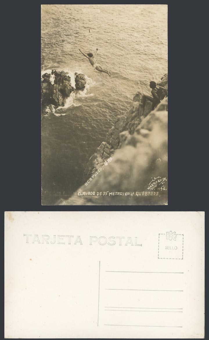 Mexico Old RP Postcard Acapulco Clavado de 35 metros en la quebrada Diver Diving