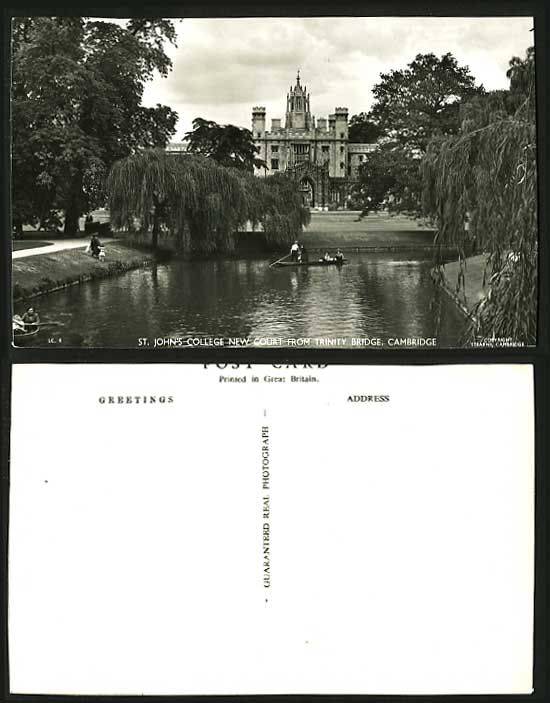 CAMBRIDGE Old Postcard St Johns College New Court Boats